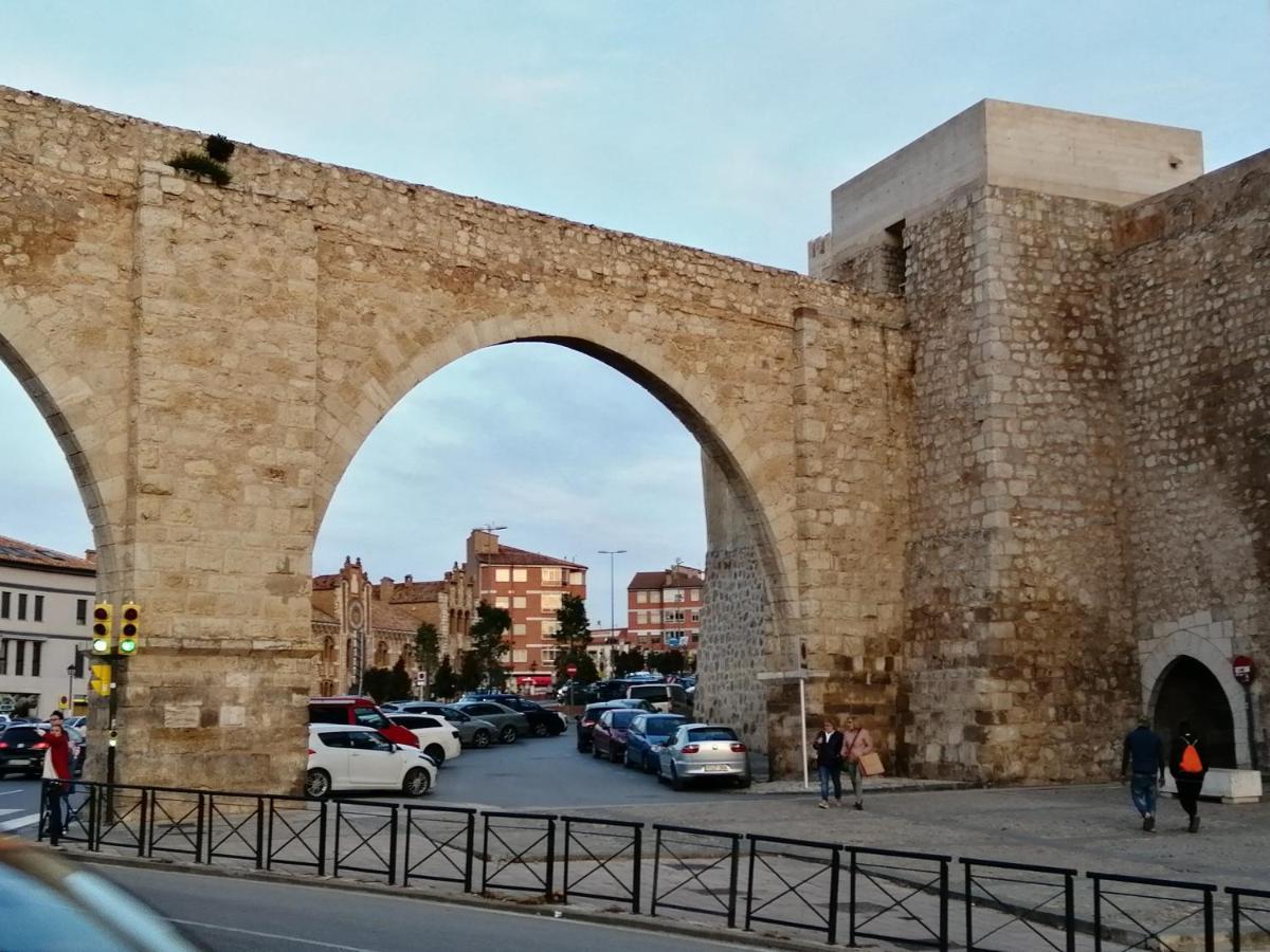 Estudios Los Arcos Teruel Luaran gambar